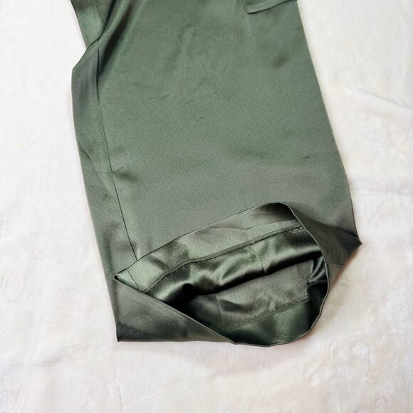 Aritzia Babaton Outgoing Satin Cargo Pants Relaxed Olive Green Women’s 8 Utility - Picture 14 of 16
